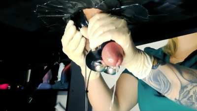 Real nurse knows how to use the milking table! [MF]