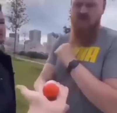 Puta que tan ricos los huevos kinder (tengo la mea tula)