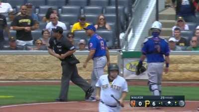 The Mets stand around as the Pirates score three runs on a bunt, Luis Rojas has to be restrained.