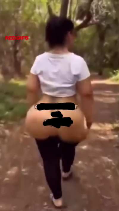 help me find this women