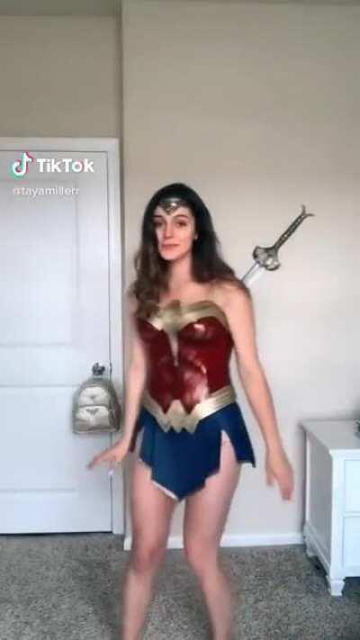 Gal gadot is quaking