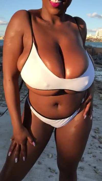 Maserati XXX 😍🥵🔥 MEGA FOLDER 🟥📂 6.5 GB!! RARE AF💎 DM me if you want to buy 💰 Serious inquiries only