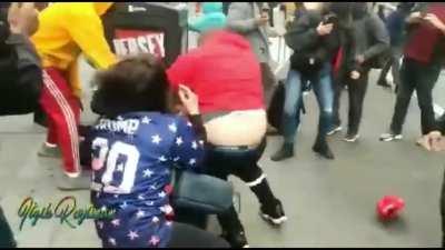 Antifa attacks #JewsForTrump rally goers one gets her mask pulled off and another receives a leg sweep - Manhattan, NY 25th October