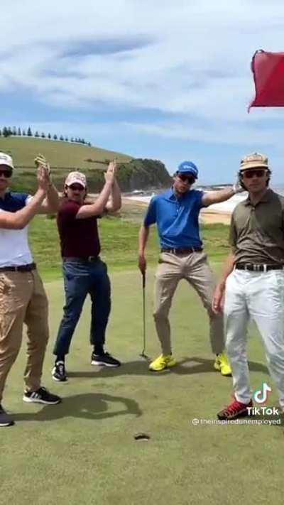 And the boys be golfin' like...