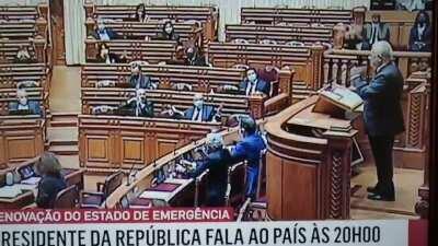 Ministro Eduardo Cabrita quer alargar o programa de vacinação a pessoas com mais de 80.000 anos