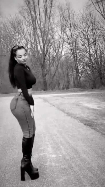 Adrila (@adril.page)