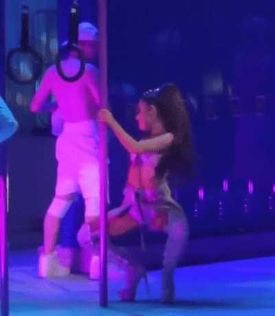 Stripper Ari
