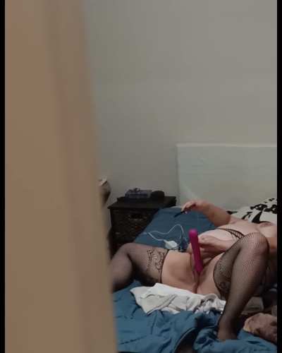 Love watching the wife on video chats, so damn hot!!!