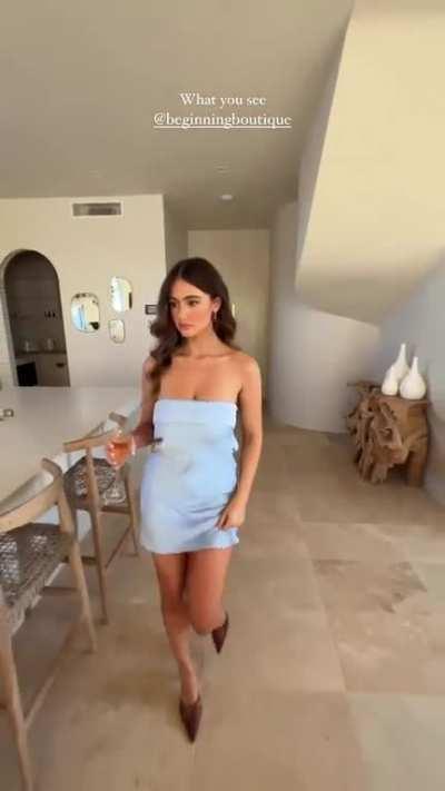 Ella via Instagram stories 