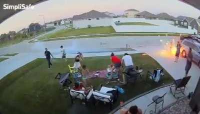 Fireworks in front yard what could go wrong (2022/07/04)