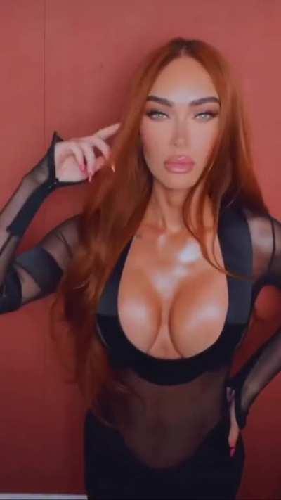 Her for the sport illustrated swimsuit launch event 19/5/23