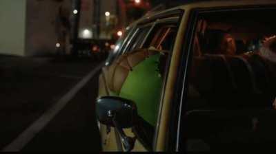 showing her ass for everyone, what a slut.