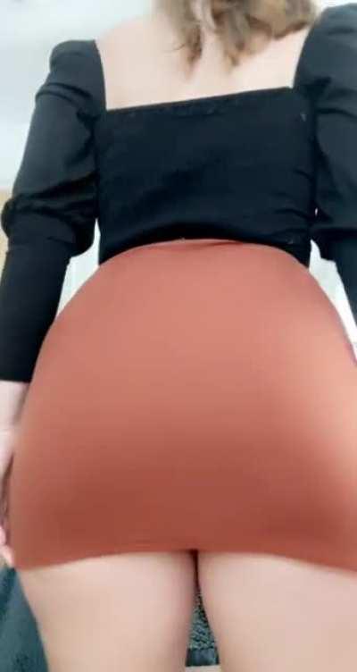 Does this thong make my butt look big?