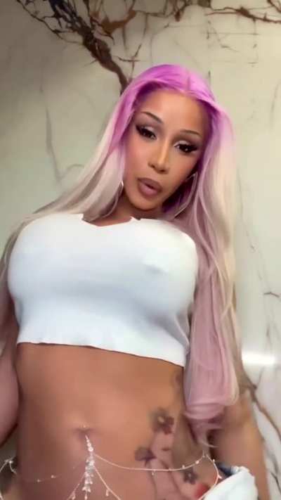 Cardi B Dancing Braless 😮‍💨🍈🍈 