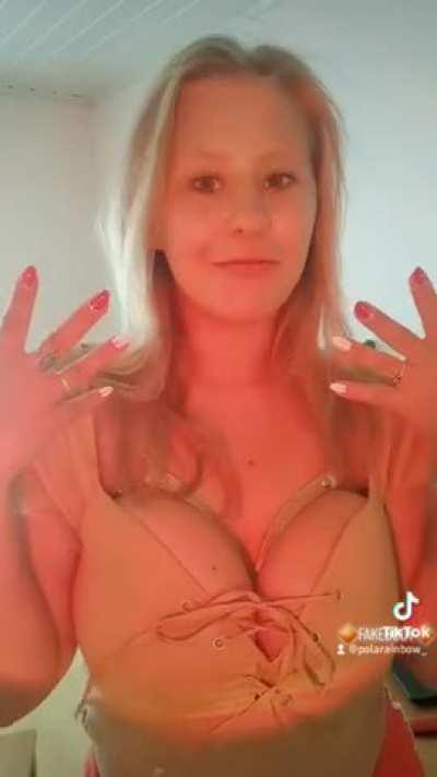 @polarainbow_ Look at my...... eyes. Heh