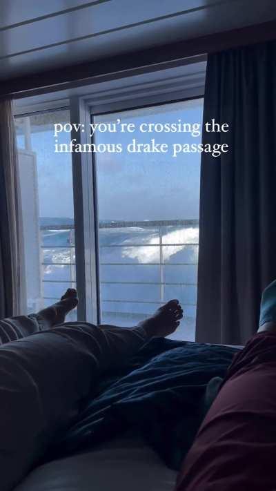 Imagine this at night! LOL 🤣 💩🚽