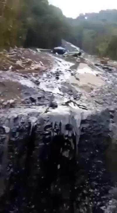 Oil pipeline breaks and spills into river in Amazon Rainforest