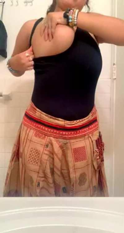 Watch my new video 😜😜New video out😉😉link in the comment section😜 full video👇👇👇