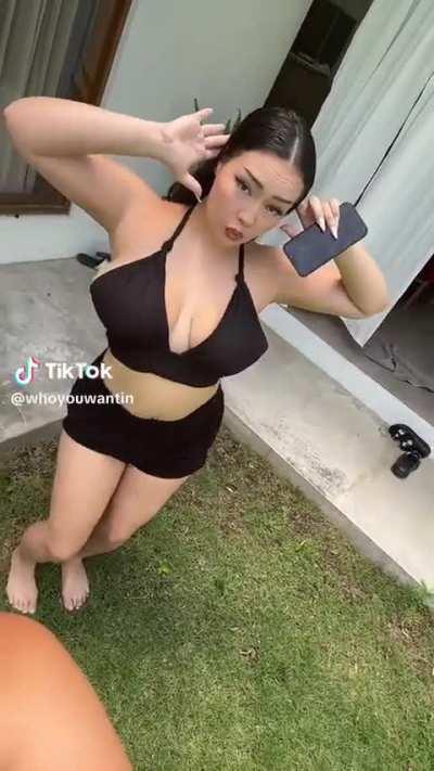 Shes busty af