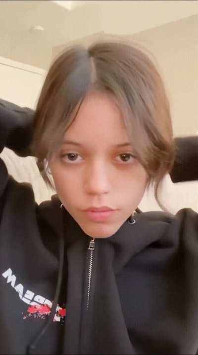 Jenna Ortega getting ready..