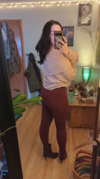 37y.o. switch with counterculture views. Telegram:: thespywhoshags or SNAP:: thespywhoshagz 