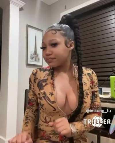 Lookin Delicious 🤤🤤🤤