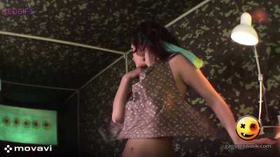 Bang! And there goes Nastya’s top.