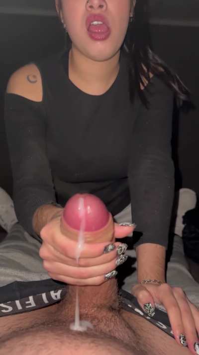 I literally made smoke come out of this dick with the great blowjob I gave him