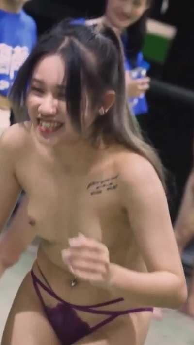 Taiwanese gameshow giving Japan a run for it's money!