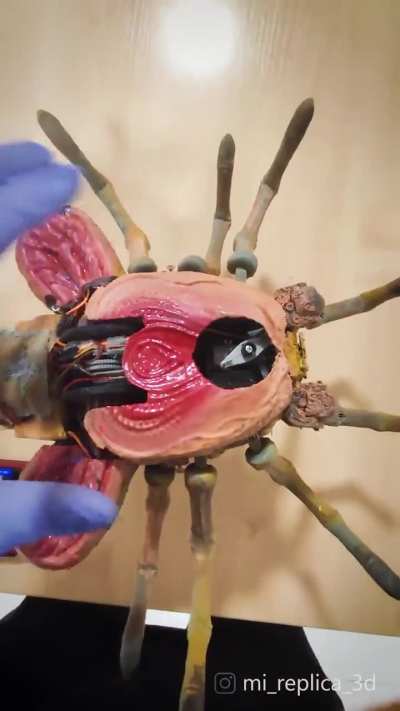 Animatronic Facehugger Controllable Via Mobile Phone