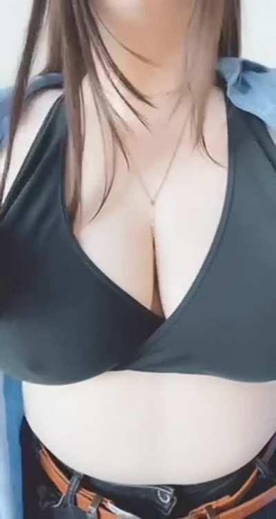 I’m 33 on Sunday. For my birthday I want you to watch me flash you. K thanks.