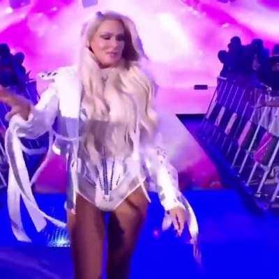 Maryse is still a goddess