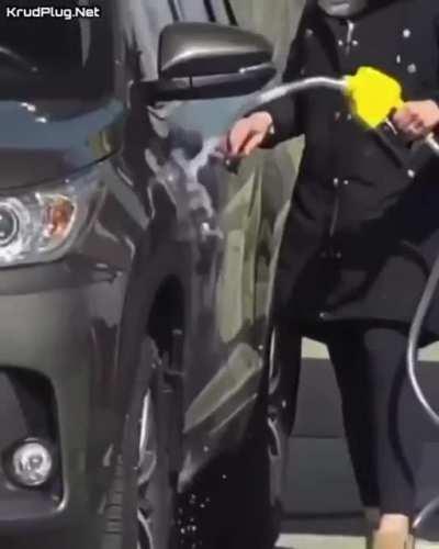 Takahashi Brother's Rich mom be like.....