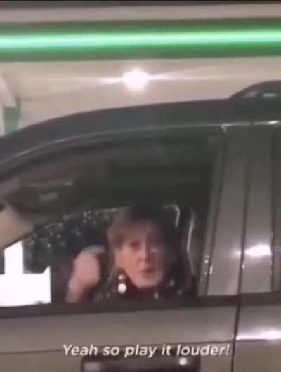 Primu post, sper că îi optim