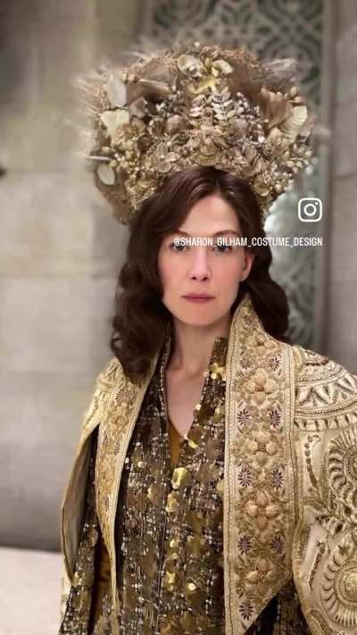 Sharon Gilham Costume Design IG Reel - Moiraine Sedai Theme by Lorne Balfe