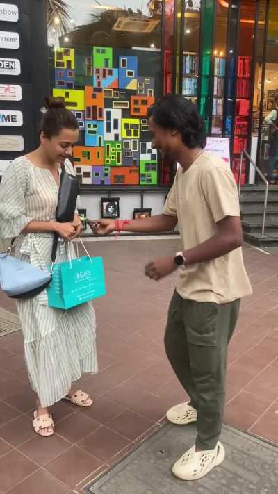 So cute ! 🥰 Tejasswi ties rakhi to Paparazzi on Rakhi .