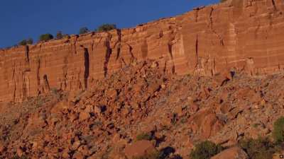 Meme aside, This scene always fit perfectly well with T-KT from Attack On Titan