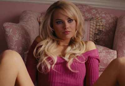 Margot Robbie and Cat