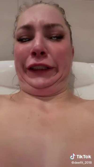 I think that was a legit nip slip, but hard to tell