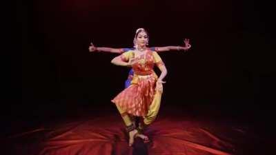 Shakti, a tribute to Durga in Kuchipudi style by Simran Sivakumar .