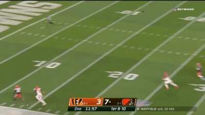 [Highlight] Odell catches the 43 yard bomb