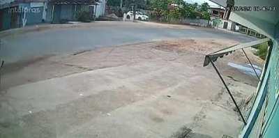 Biker hits a car head-on and is flung in the air - no info