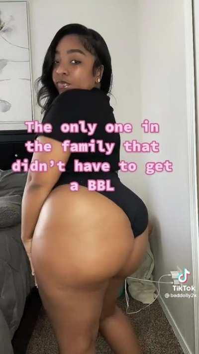 Cheeks🍑😩 add her new TikTok itsamoriee