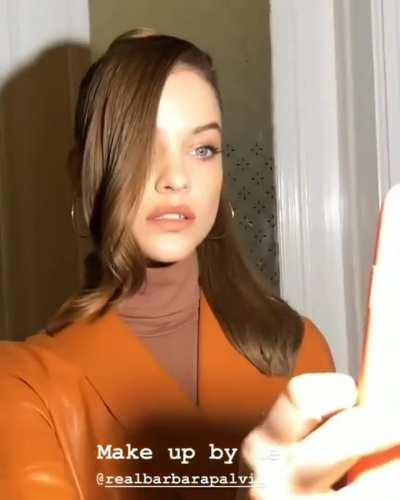 Imagine a facefuck with Barbara Palvin. These lips are begging for a dick.