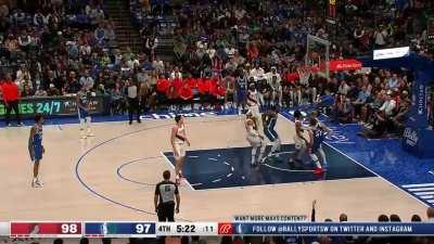 [Highlight] Luka toys with Simons and gives the Mavs the lead