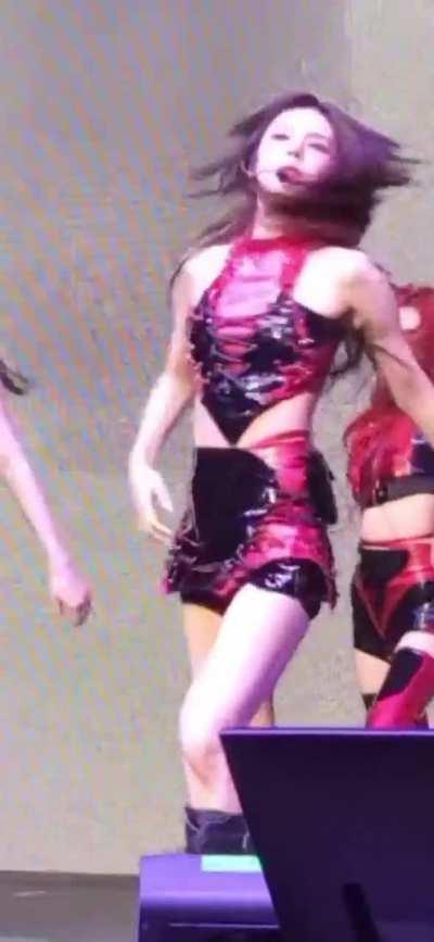 Yeji Born to Be Sugarland