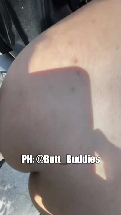 Amateur asian tastes a cock ATM in the parking lot