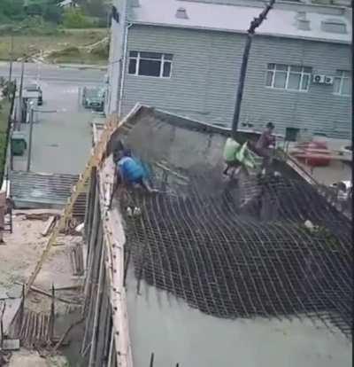 Gonna have to start over. (fyi, guys pouring the concrete probably aren't the guys who built the support.)