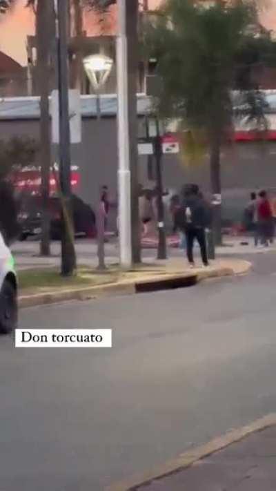 saqueos en don torcuato, partido de tigre (intendencia K)