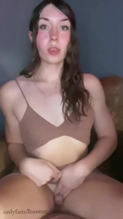 Showing off those thick thighs and fine ass